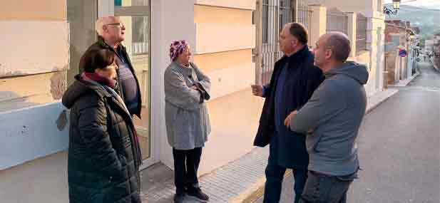 El edificio dispone de 25 plazas para atender a usuarios de la localidad y de la comarca que siguen sin poder disfrutar del recurso. El Grupo Municipal del PP pide al alcalde del PSOE que agilice cuanto antes la cesi&oacute;n. &ldquo;Perdemos todos&rdquo;