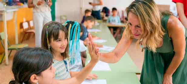 El programa de este verano se articula en cuatro centros p&uacute;blicos de la ciudad (CEIP Cast&agrave;lia, CEIP Herrero, CEIP Antonio Armelles y CEIP Sebasti&aacute;n Elcano)