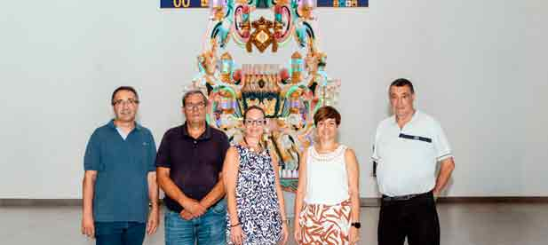 La concejala agradece la colaboraci&oacute;n del Aeropuerto de Castell&oacute;n y la Generalitat Valenciana en la instalaci&oacute;n del monumento gaiatero