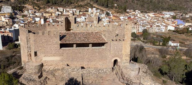"Somos un pueblo con escasos recursos. Si no fuera por la ayuda del Consell, no podríamos proteger nuestro patrimonio", explica