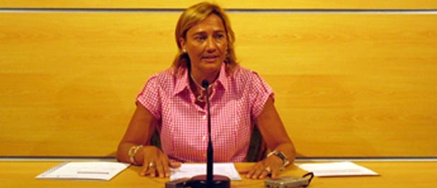 Gallén: “El equipo de gobierno somos los primeros en tener interés porque nuestras playas estén limpias y así lo demostramos cada día, con responsabilidad y trabajo". Gallén: “El equipo de gobierno somos los primeros en tener interés porque nuestras playas estén limpias y así lo demostramos cada día, con responsabilidad y trabajo".