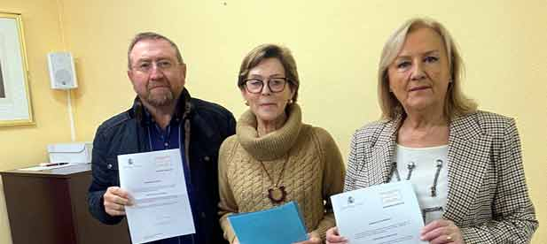 El PSOE de Castellnovo &ldquo;no solo no quiere escuchar, es que lo que quiere es amordazarnos. Y no lo vamos a permitir. Las leyes est&aacute;n para cumplirlas, por m&aacute;s que al PSOE no le gusten&rdquo;, declara la portavoz del PP en Castellnovo, Mar&iacute;a Amparo Escrig