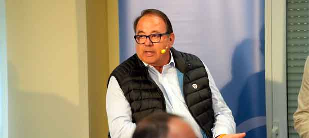 Giner exige en Les Corts inversiones urgentes en la AP-7, N-238 y N-232 y reclama la autov&iacute;a interior y accesos para Sant Jordi