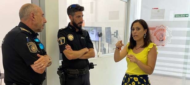 Giner. “El refuerzo de la seguridad es, junto a la limpieza y la iluminación, uno de nuestros grandes compromisos y una de nuestras grandes prioridades”