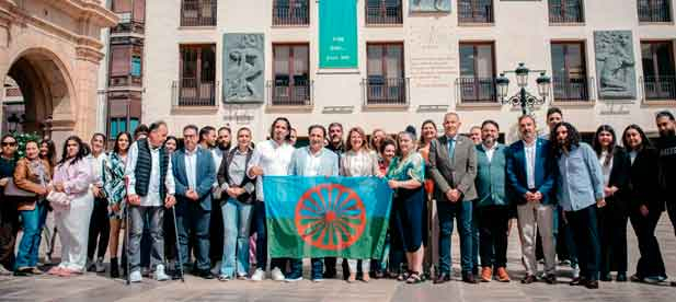 La alcaldesa ha destacado que la defensa de la igualdad, de la justicia y de la dignidad no deber&iacute;a tener nunca color pol&iacute;tico