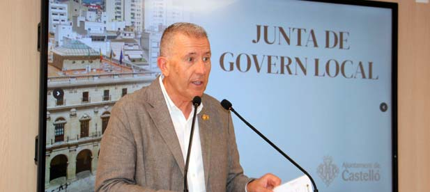 Se aprueba el expediente para contratar el suministro y explotación de la señalización vertical y balizamiento del municipio con un presupuesto máximo para 5 años de 3.000.000 de euros.