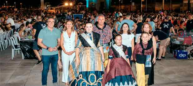 Bego&ntilde;a Carrasco: "El &eacute;xito de estas fiestas es fruto del esfuerzo compartido de muchas personas. Sant Pere es devoci&oacute;n, tradici&oacute;n marinera, m&uacute;sica, gastronom&iacute;a y encuentro, pero, sobre todo, es participaci&oacute;n ciudadana"