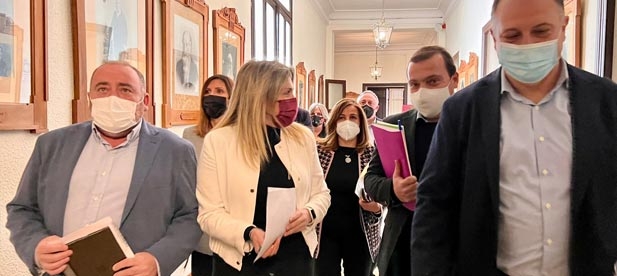 “Es urgente que se activen los mecanismos que permitan tener una reacción inmediata a una guerra que ha matado a 2.000 civiles inocentes y que provocado la huida de más de 800.000 ucranianos”, afirma Marta Barrachina