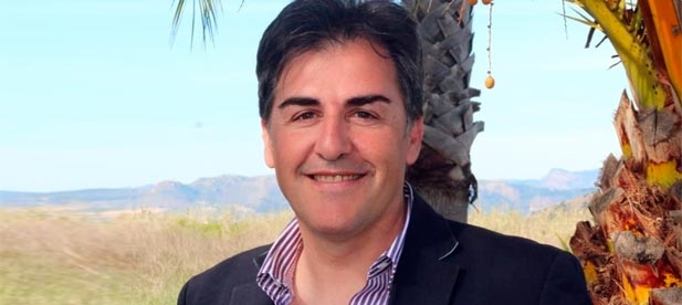 Guzmán Vicente, portavoz adjunto del PP en Xilxes, lamenta el doble castigo del PSOE "que además de no cumplir la ampliación de frecuencias, consiente su desmantelamiento"