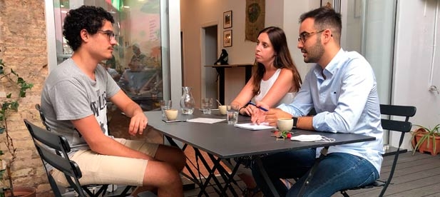 Herminio Serra, secretario general de NNGG, acusa al PSOE "de menospreciar a los sanitarios y negarles sus derechos laborales. Son ellos los que salvan vidas, no Puig"