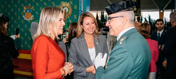 Este año, por la lluvia, el acto se ha celebrado en el Recinto de Ferias y Mercados (REFEYME), cedido por el Ayuntamiento a petición del coronel jefe Alfonso Martín, que quiso acercarlo de nuevo a la ciudadanía.