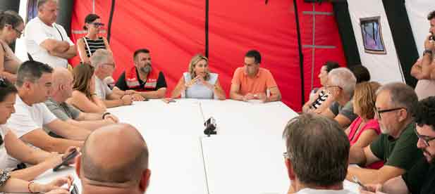 Se establecen dos l&iacute;neas de ayuda para los afectados. Una de hasta 100.000 euros para gasto corriente para municipios con territorio quemado y otra de hasta 5.000 euros para localidades evacuadas que hayan tenido que soportar gastos