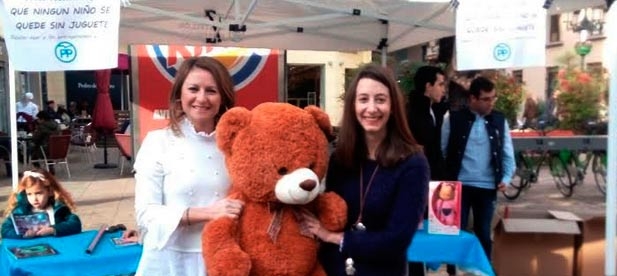 La presidenta, Begoña Carrasco, constata que “Castellón es una ciudad solidaria pues han sido decenas de personas las que han querido aportar su grano de arena para ayudar a 300 familias que lo necesitan”