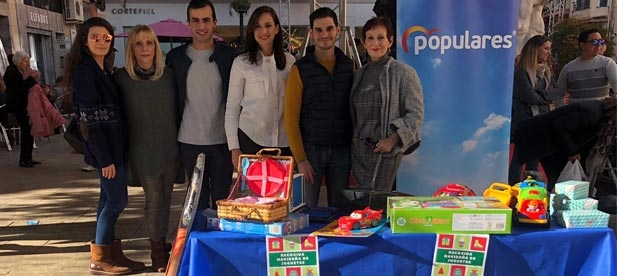 Con el lema, ‘Esta Navidad regala una sonrisa’, la iniciativa continúa activa hasta el día 3 de enero en la sede del PP y en el Grupo Municipal Popular en el Ayuntamiento. 