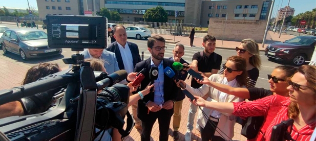 El PP entregará el dossier "completo" con los datos que corresponden al periodo de gobierno de Ximo Puig al frente de la alcaldía, entre los años 1995 a 2009"