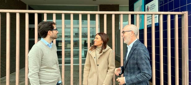 Arropado por la candidata a la alcaldía por el PP de Almassora, María Tormo, y el vicesecretario de Estrategia Política del PPCS, Jesús Lecha, Martínez recuerda que el PPCV ha presentado 637 iniciativas dirigidas a proteger a pacientes y sanitarios.