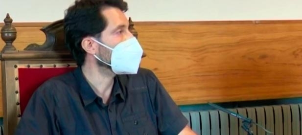 El portavoz del PP, Jesús Lecha, agradece la implicación y profesionalidad de quienes exponen su vida para proteger a la población tras los últimos positivos registrados