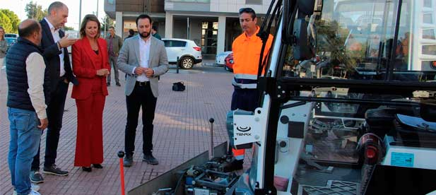 Carrasco: "Cumplimos nuestro compromiso con los castellonenses apostando por una ciudad más limpia. Hemos renovado la maquinaria de limpieza viaria con equipos eléctricos de última generación, más sostenibles, con menos emisiones y menos ruido"