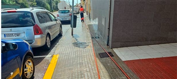 Este plan de limpieza llevado a cabo por el consistorio ha llegado ya a 25 barrios, cumpliendo con el compromiso electoral adquirido por el actual equipo de gobierno.