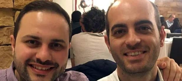 Imagen extraída de 'esdiario.com'. El concejal de Urbanismo, José Luis López, y el nuevo asesor en el consistorio y pareja sentimental de este, Pablo Andrés Miralles