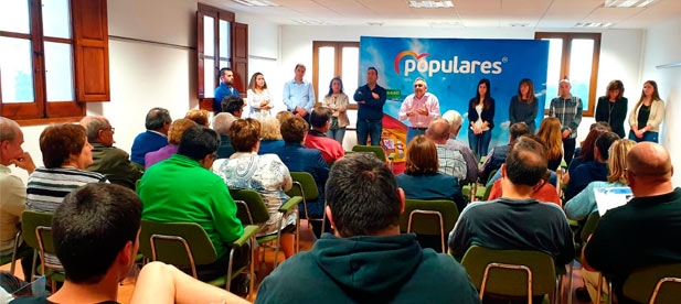Barrachina: "Contamos con las mejores personas y con las mejores ideas; las que han sacado en dos ocasiones a España de la ruina del PSOE "