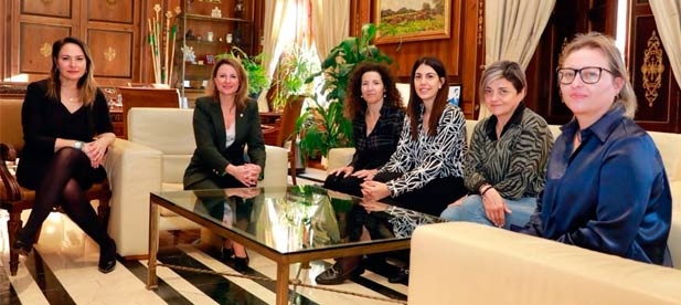 Carrasco señala la necesidad que tienen las empresas castellonenses de contar con empleados especializados.