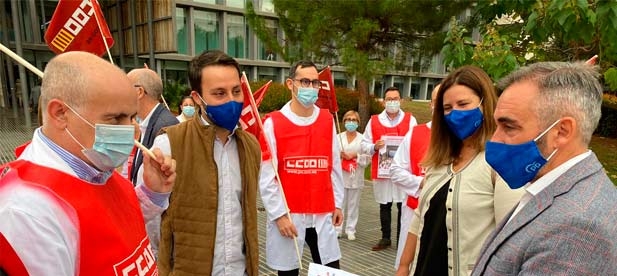 Los populares lamentan los constantes recortes, despidos y eliminación de servicios de un centro que es una referencia en la lucha contra el cáncer 