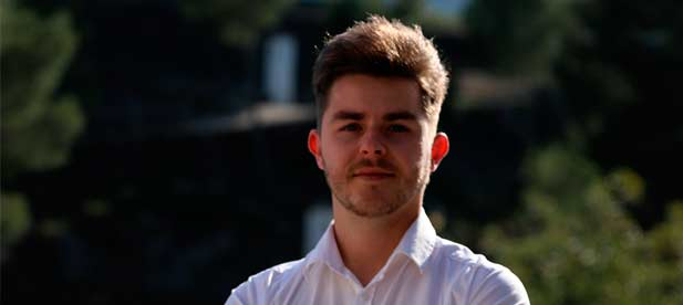 Marc Diago, alcalde de Fanzara, pone en valor que la Diputación anticipe las cuantías "porque así podemos planificarnos mejor". "El anuncio de los fondos es un avance para pueblos que como Fanzara tienen recursos limitados. Ilusión no nos falta"