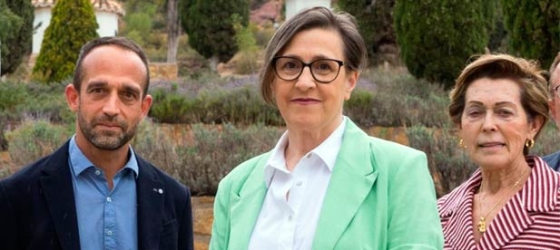 “Sentir que puedes contar con una institución que ayuda y apoya a pueblos como el nuestro a plantar cara a esta amenaza es una suerte”, señala la portavoz del PP en Castellnovo, Marisol López