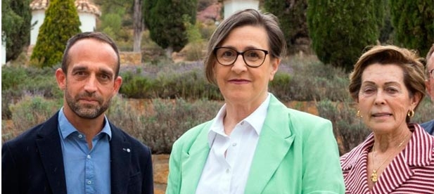 Selma: "La sustitución de bombillas tipo led en las farolas y la instalación de placas solares en los edificios municipales generaría ahorros que se podrían destinar a estos proyectos”