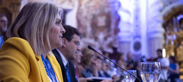 "Las necesidades de nuestros pueblos no tienen nada que ver con las que existían hace 20 años, por lo que es necesario reformar el actual sistema de financiación y adaptarlo a lo que de verdad necesitan los gobierno locales", defiende Marta Barrachina