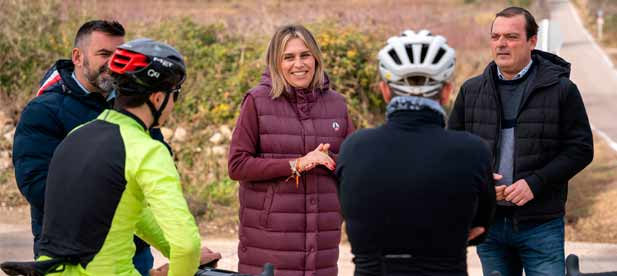 "La provincia de Castell&oacute;n es un para&iacute;so para el ciclismo y este deporte es riqueza para nuestra provincia. Trabajar para que sus aficionados y profesionales est&eacute;n cada d&iacute;a m&aacute;s seguros es nuestro objetivo", se&ntilde;ala Marta Barrachina