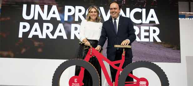 "En Castell&oacute;n, pedalear significa disfrutar de rutas bien se&ntilde;alizadas, servicios especializados, gastronom&iacute;a de calidad y una oferta cultural y de ocio que convierte cada viaje en una experiencia que hay que vivir", ha expresado la dirigente provincial