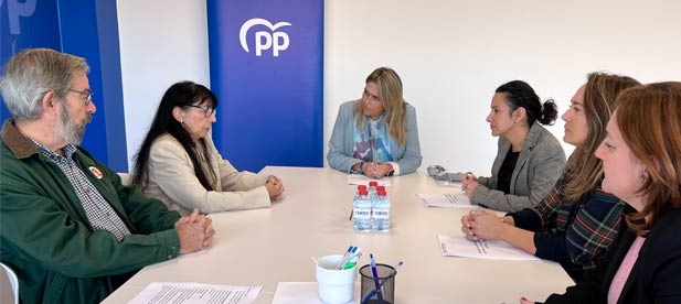 Marta Barrachina: "En el Partido Popular apoyamos el compromiso de AFAVIR de combatir la violencia de género."