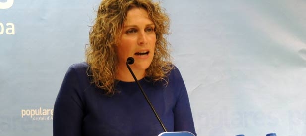 Marta Barrachina anuncia que va a negociar una bajada del precio del agua que pagan las granjas del municipio