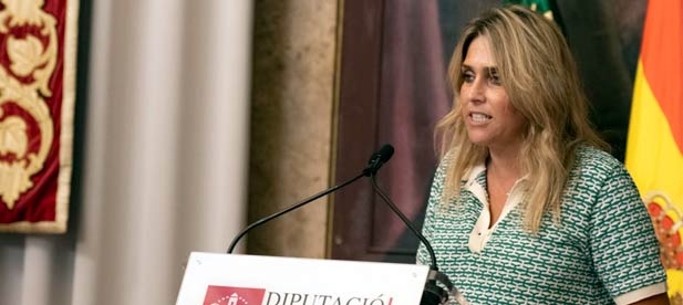 La presidenta provincial lamenta que se haya excluido a la oposición de una reunión que "debería servir para resolver los problemas que arrastra Castellón, no para hacerse otra nueva foto para el álbum”