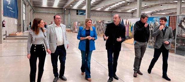 “Exigimos a Sánchez ayudas concretas e inmediatas para la cerámica. Las palabras han de venir acompañadas por acciones. Desde el PP reclamamos el máximo de 150 millones de euros por empresa que permite la Unión Europea”, insiste Marta Barrachina