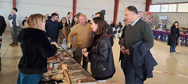 Agricultores, productores y empresarios “son un valor en alza para nuestra comarca y deseamos respaldar su esfuerzo porque para nosotros es sinónimo de oportunidades y vida”.