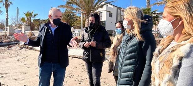 Marta Barrachina: “Nuestro objetivo es posicionarnos al lado de los vecinos. Tienen unos derechos que están reconocidos y no pueden perderlos de un plumazo por la modificación unilateral del dominio público marítimo-terrestre”