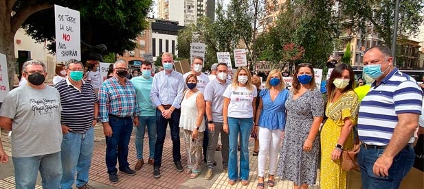 Martínez: “No hablamos de proteger solamente a las personas directamente afectadas, sino también de atender el interés público y salvar unas construcciones que son paradigmáticas y características del uso tradicional del litoral español”