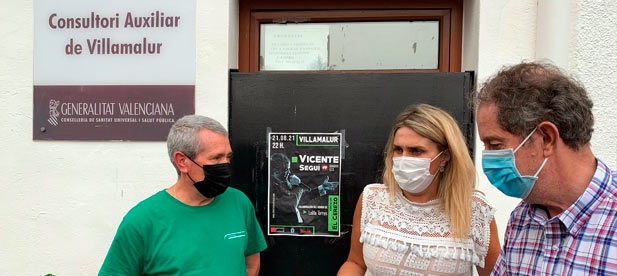 El alcalde, Juan Bautista Gimeno, se entrevista con la diputada y presidenta del PPCS, Marta Barrachina, para defender los recursos vitales que el PSOE desmantela