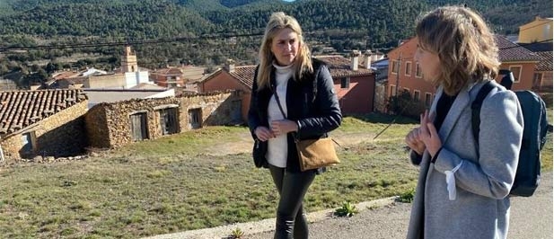 Marta barrachina: “El taxi rural es un servicio que fue acogido con los brazos abiertos por los pueblos más pequeños como una fórmula para garantizar a sus vecinos, la mayoría de avanzada edad, un transporte directo a sus centros médicos”