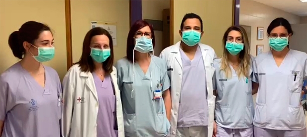 Ante las carencias de material en hospitales, en centros de salud, residencias de mayores y entre los cuerpos de seguridad, la alcaldesa debe ejercer el liderazgo  para hacerse oír entre las administraciones.