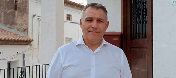 La iniciativa pone en valor la música como actividad extraescolar para los alumnos de un colegio “que crece gracias a que el Consell ha rebajado la ratio por aula”.