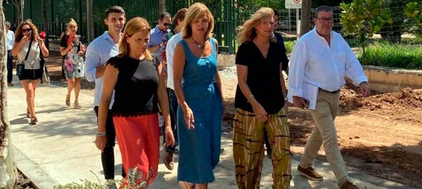 Carrasco califica la visita de la ministra Alegría como "un posado veraniego para sacar pecho de una reforma que cuenta con la oposición frontal de una mayoría social"