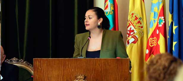 La concejal de Turismo, Arantxa Miralles, ha señalado que "a partir de la próxima semana se aprobarán unas nuevas bases en las que los criterios de idoneidad seguirán valorando el nivel de inglés con un nivel B2, el mismo que se exige actualmente"