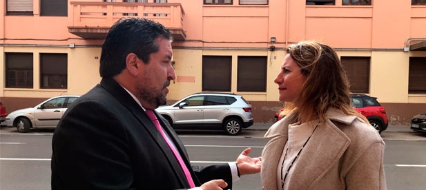El objetivo de Begoña Carrasco es transformar esta instalación en un gran recinto polifuncional, para usos múltiples, a la vista de las insuficientes instalaciones con que ahora cuentan los vecinos en la sede de la plaza Primer Molí.