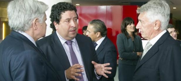  Moliner: &ldquo;Las instituciones debemos colaborar en este tipo de proyectos que aumentan la competitividad del sector cer&aacute;mico&rdquo;