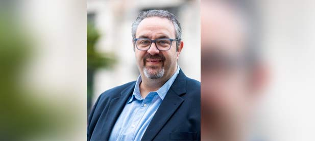 Martínez advierte que más de diez localidades aplican el mismo sistema para asignar nichos disponibles pero incorporan costes variables en función de la altura.