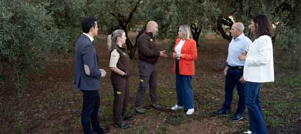 Marta Barrachina: "Se trata de un servicio necesario y muy &uacute;til para las localidades m&aacute;s peque&ntilde;as de nuestra tierra, donde el sector agr&iacute;cola tiene un peso importante y existe una amplia superficie de cultivo que requiere vigilancia y protecci&oacute;n"